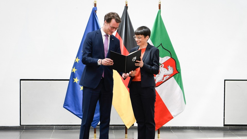 Ernennung Ministerin Paul mit Ministerpräsident Wüst