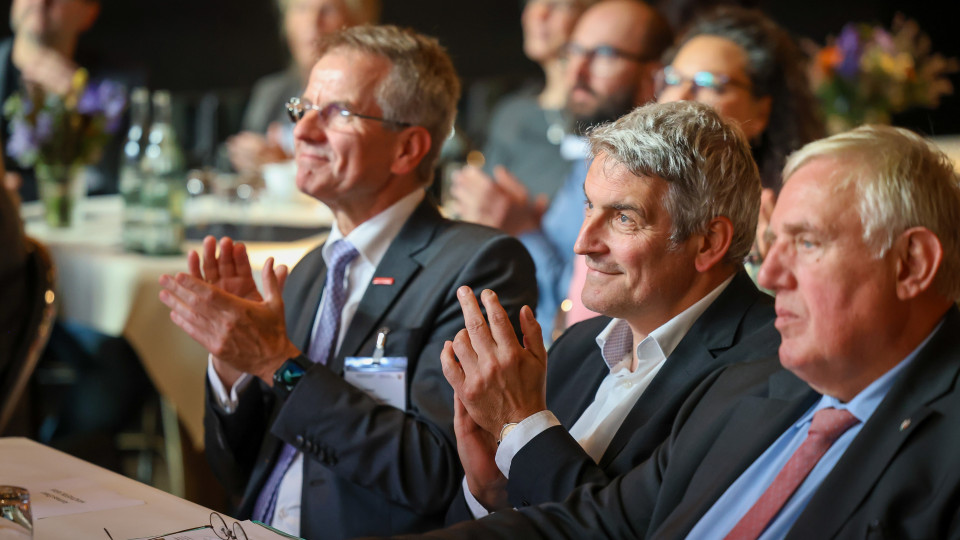 Staatssekretär Herr Bahr, Herr Laumann