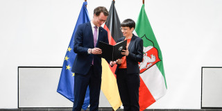 Ernennung Ministerin Paul mit MP Wüst 1