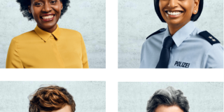 Vier Kacheln mit lächelnde Personen in verschiedenen Outfits, zeigen Vielfalt und Freude.